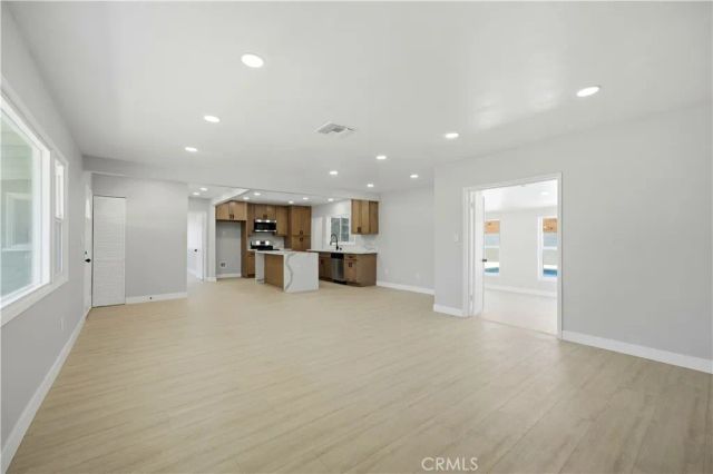 3682 Mt Vernon, Riverside, CA 92507