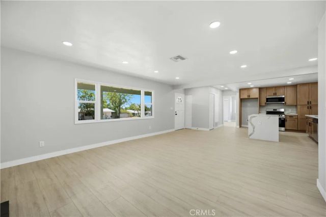 3682 Mt Vernon, Riverside, CA 92507