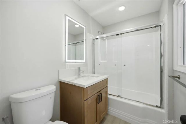 3682 Mt Vernon, Riverside, CA 92507
