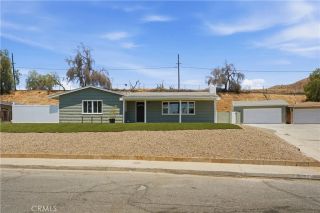 3682 Mt Vernon, Riverside, CA 92507