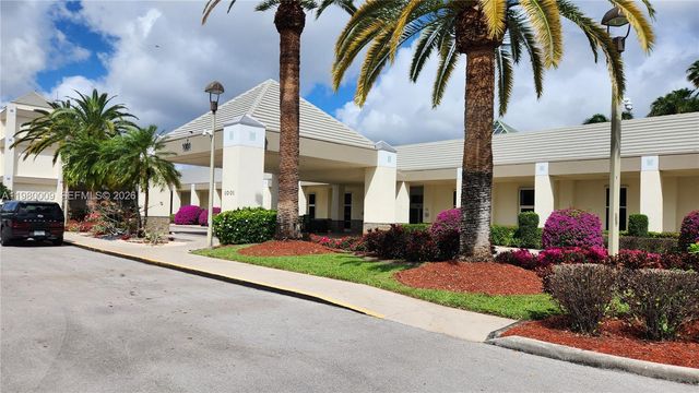 2403 Antigua Circle L2, Coconut Creek, FL 33066