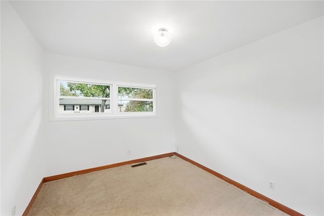 118 Jeanette Avenue, Centerville, OH 45458