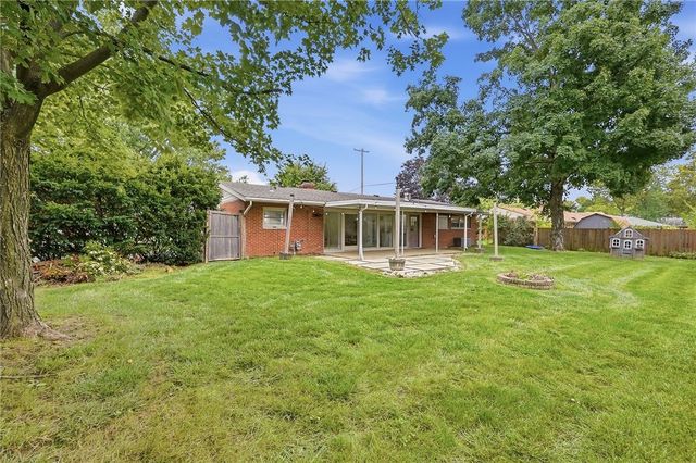 118 Jeanette Avenue, Centerville, OH 45458