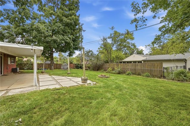 118 Jeanette Avenue, Centerville, OH 45458