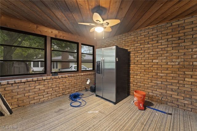 4441 Merlin Drive, Uniontown, OH 44685