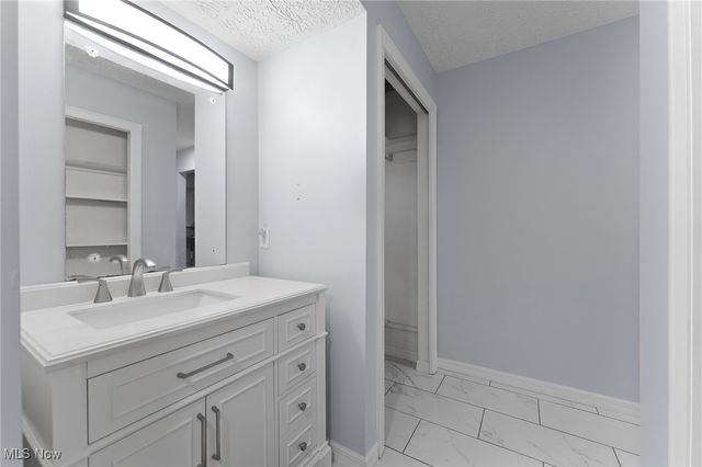 4441 Merlin Drive, Uniontown, OH 44685