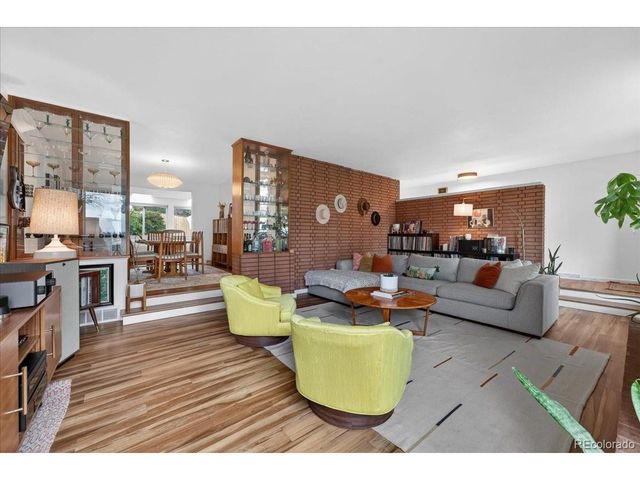 10105 W 17th Pl, Lakewood, CO 80215