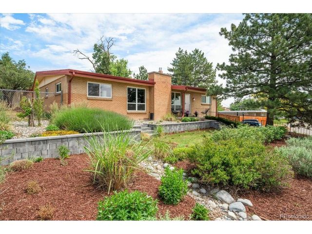 10105 W 17th Pl, Lakewood, CO 80215