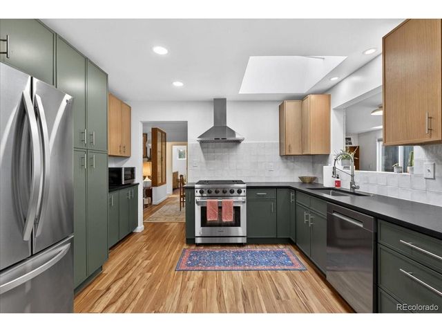 10105 W 17th Pl, Lakewood, CO 80215