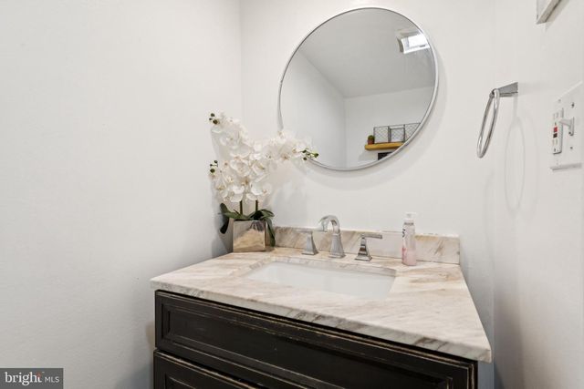 60 PINAFORE LN, Willingboro, NJ 08046