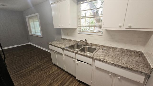 10806 Safeguard Street, Houston, TX 77047