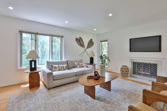 7716 Creekwood Lane, Amberley, OH 45237