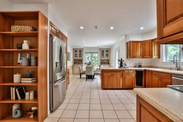 7716 Creekwood Lane, Amberley, OH 45237