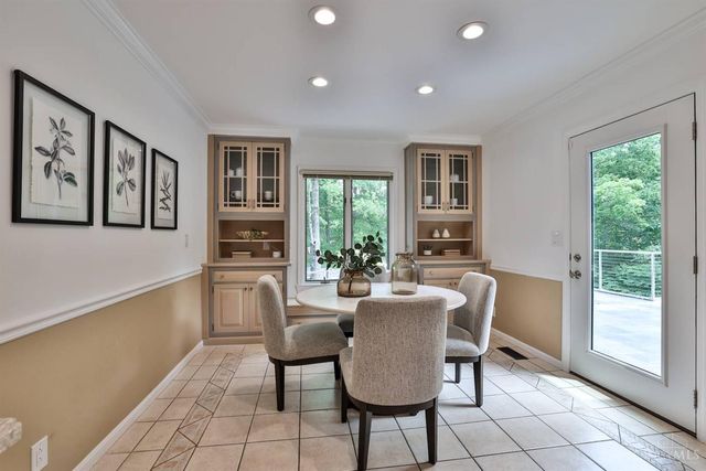 7716 Creekwood Lane, Amberley, OH 45237