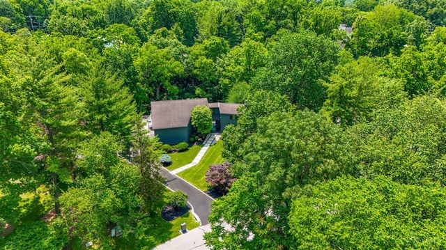 7716 Creekwood Lane, Amberley, OH 45237
