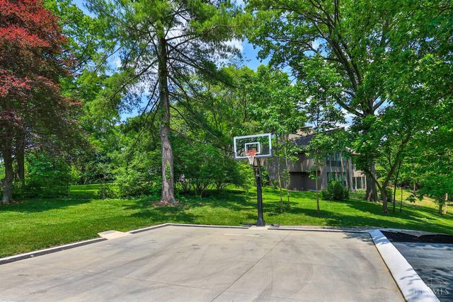 7716 Creekwood Lane, Amberley, OH 45237