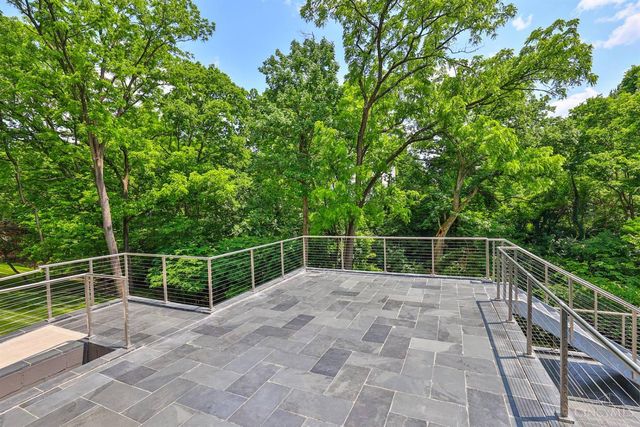7716 Creekwood Lane, Amberley, OH 45237