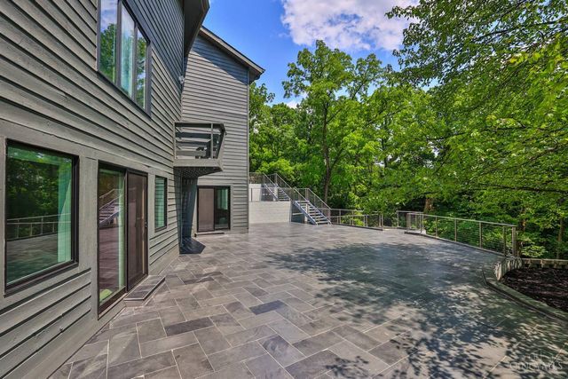 7716 Creekwood Lane, Amberley, OH 45237