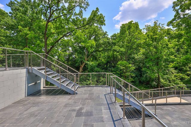 7716 Creekwood Lane, Amberley, OH 45237