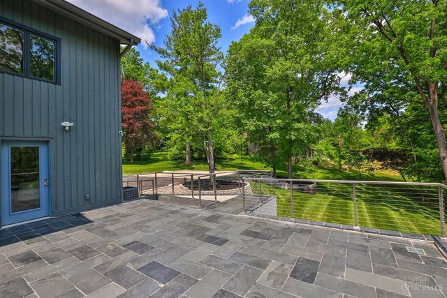 7716 Creekwood Lane, Amberley, OH 45237