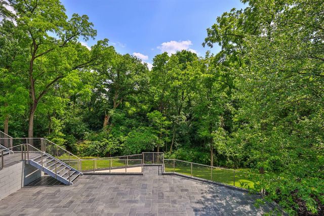 7716 Creekwood Lane, Amberley, OH 45237