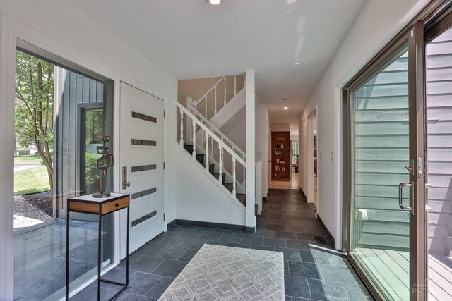 7716 Creekwood Lane, Amberley, OH 45237