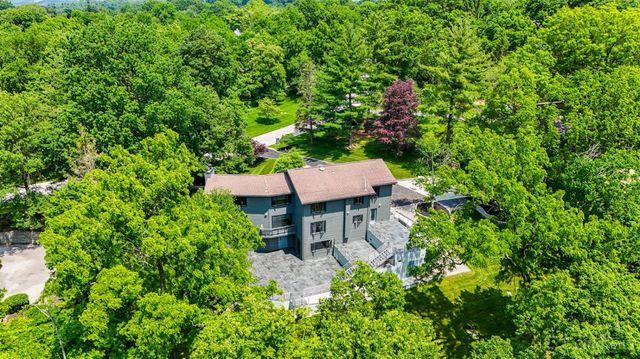 7716 Creekwood Lane, Amberley, OH 45237