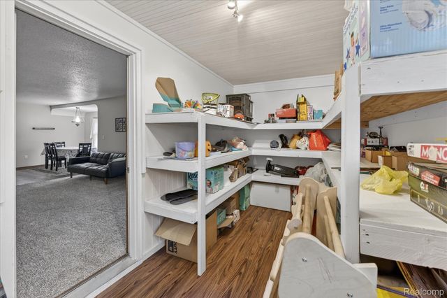 13520 N Fenton Road, Fenton Charter Township, MI 48430