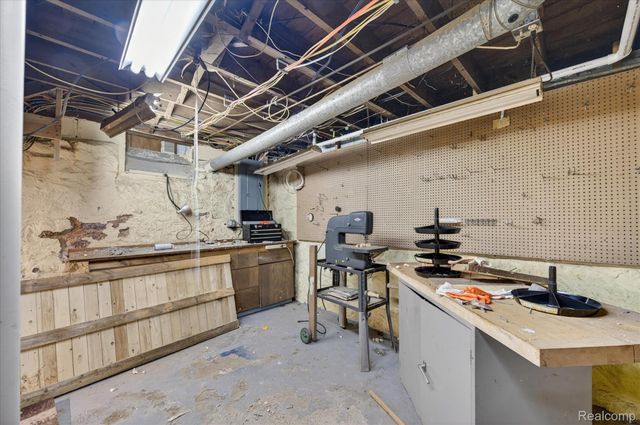 13520 N Fenton Road, Fenton Charter Township, MI 48430