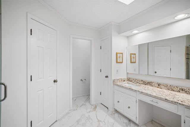 5839 E 78th Place, Tulsa, OK 74136
