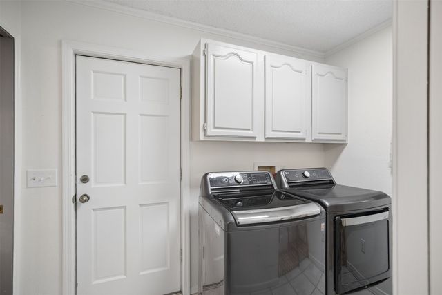 5839 E 78th Place, Tulsa, OK 74136