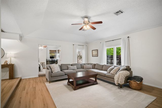 5839 E 78th Place, Tulsa, OK 74136