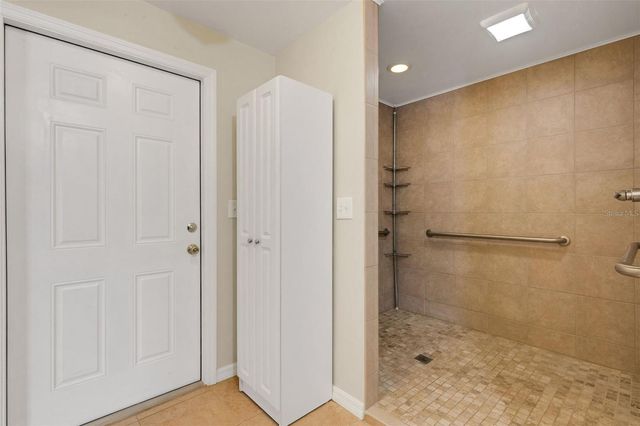 5905 MAGNOLIA LANE, Lakeland, FL 33810