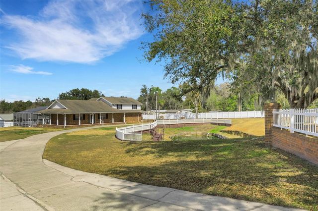 5905 MAGNOLIA LANE, Lakeland, FL 33810