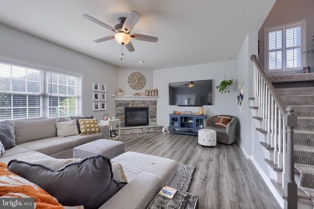 119 JULIA LN, Manheim, PA 17545
