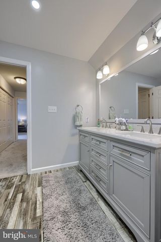 119 JULIA LN, Manheim, PA 17545