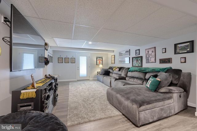 119 JULIA LN, Manheim, PA 17545