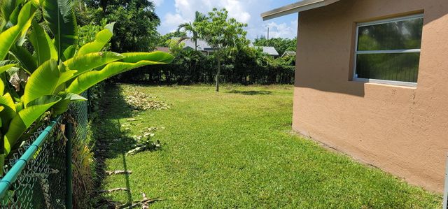 9706 NW 71ST Street, Tamarac, FL 33321