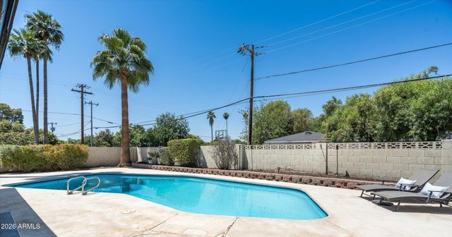 7540 N 7TH Avenue, Phoenix, AZ 85021