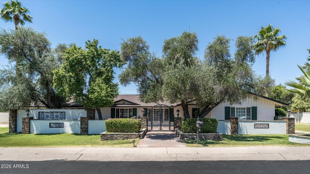 7540 N 7TH Avenue, Phoenix, AZ 85021