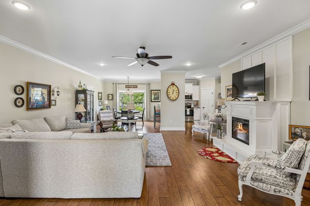 5002 Rainier Dr, Chapel Hill, TN 37034