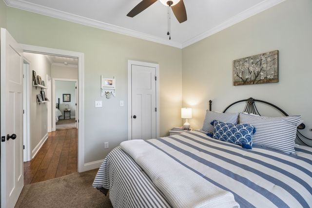 5002 Rainier Dr, Chapel Hill, TN 37034