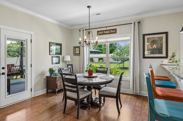 5002 Rainier Dr, Chapel Hill, TN 37034