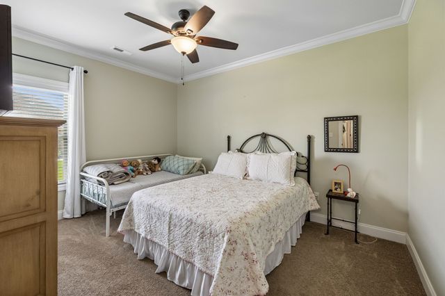 5002 Rainier Dr, Chapel Hill, TN 37034
