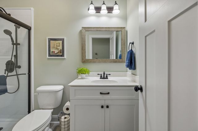 5002 Rainier Dr, Chapel Hill, TN 37034