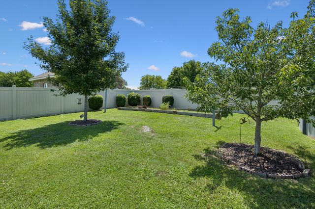 5002 Rainier Dr, Chapel Hill, TN 37034