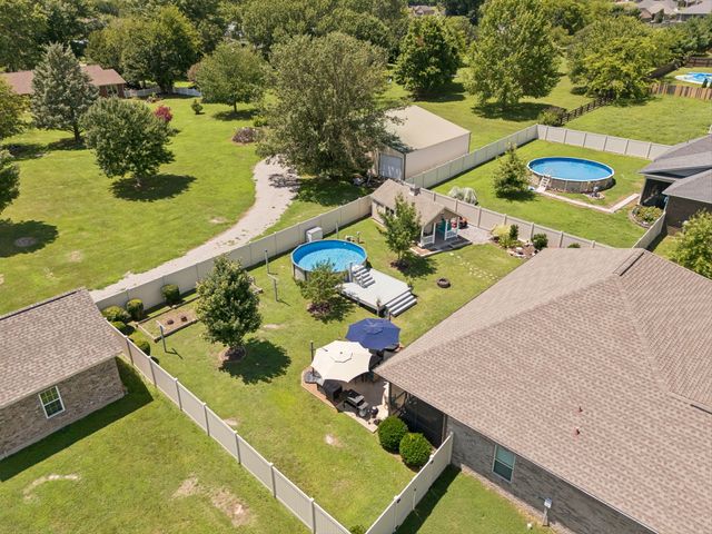 5002 Rainier Dr, Chapel Hill, TN 37034