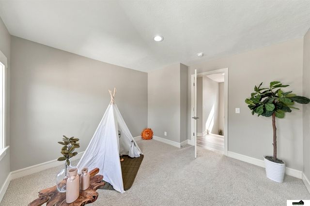 5610 Walker Avenue, Lincoln, NE 68507