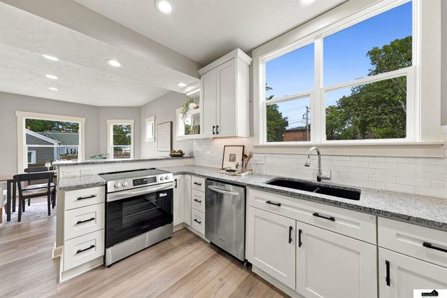 5610 Walker Avenue, Lincoln, NE 68507