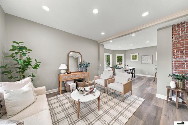 5610 Walker Avenue, Lincoln, NE 68507